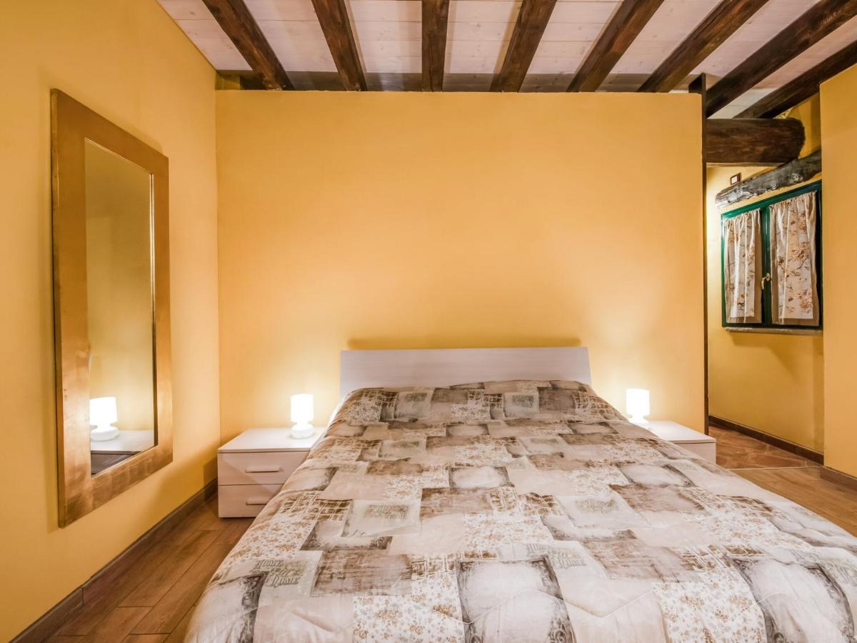 Cozy Chalet At Marone Lake Lombardy With Pool Экстерьер фото