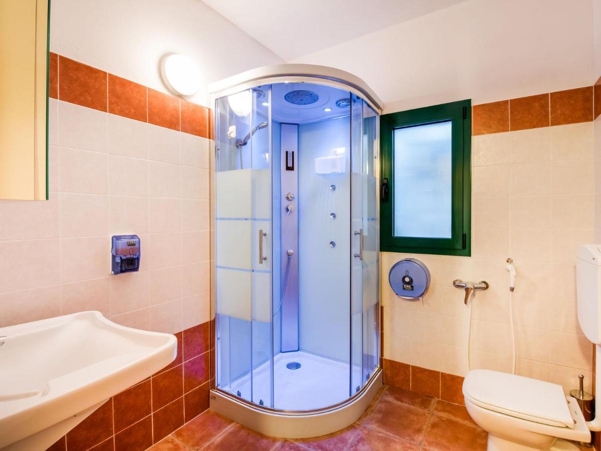 Cozy Chalet At Marone Lake Lombardy With Pool Экстерьер фото
