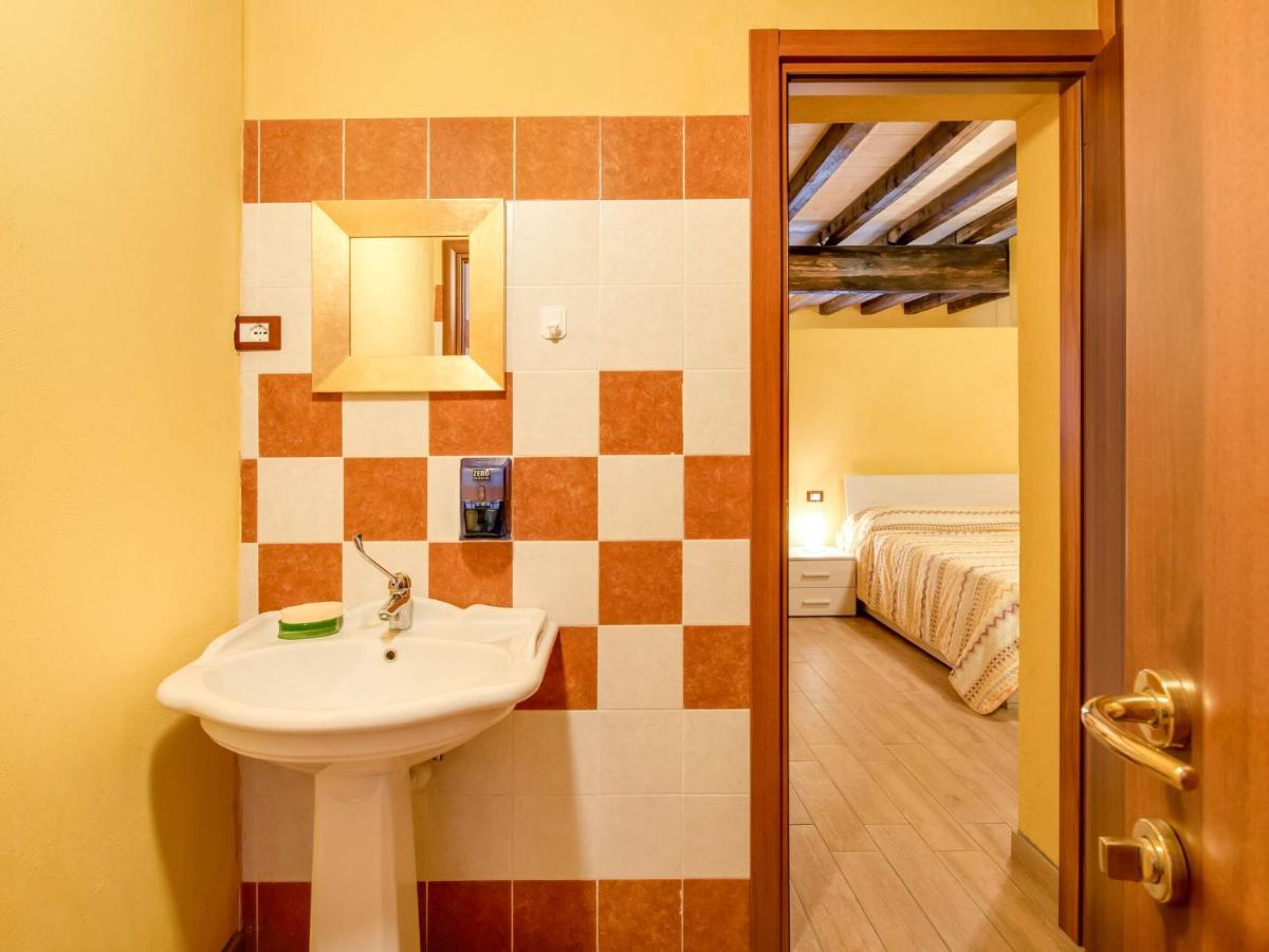 Cozy Chalet At Marone Lake Lombardy With Pool Экстерьер фото