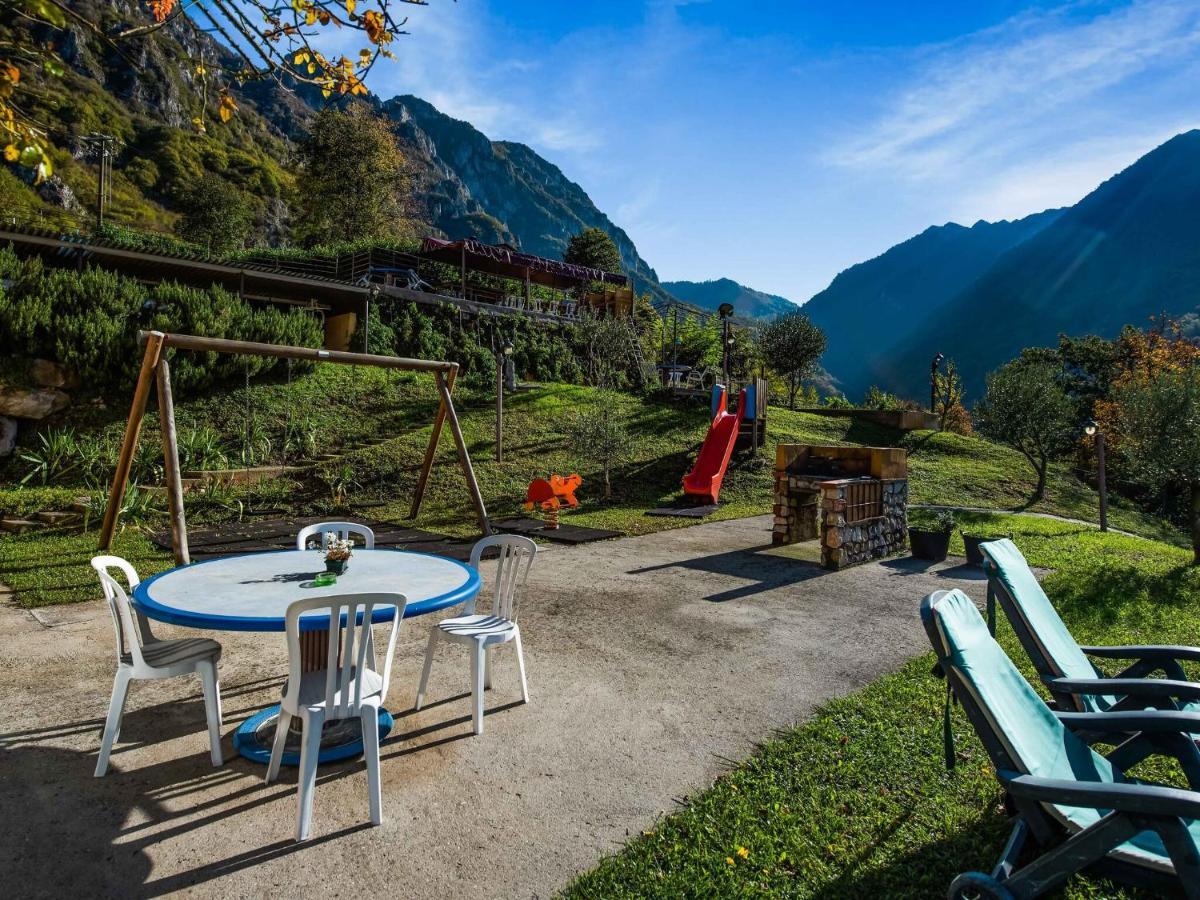 Cozy Chalet At Marone Lake Lombardy With Pool Экстерьер фото